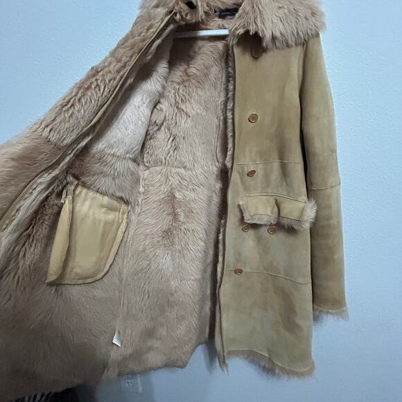 BCBGMaxAzria 100% Leather Sueded Shearling Coat Size Medium Old Money Mob Wife - Picture 10 of 13